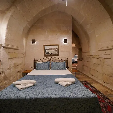 Emit Cave Hotel