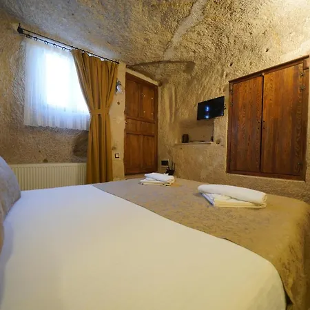 Emit Cave Hotell 2*