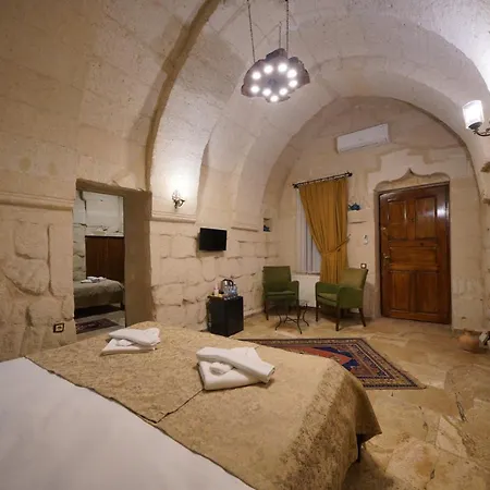 Emit Cave Hotell 2*