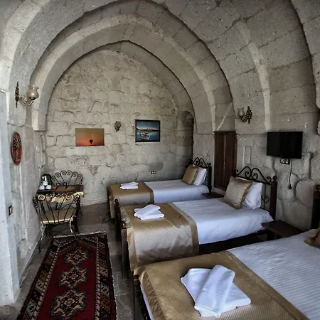 Sakura Cave Hotel 2*